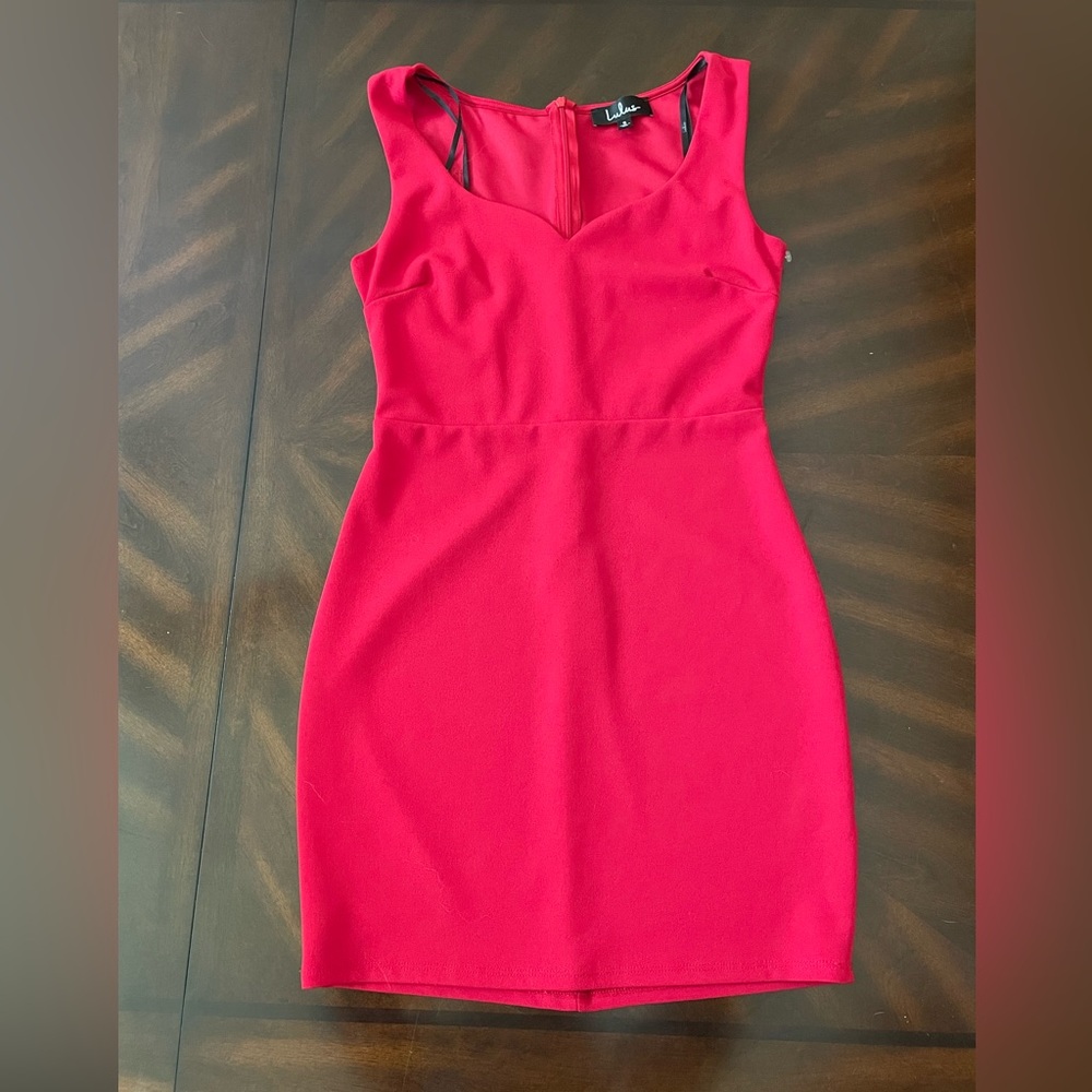 Red Lulus dress